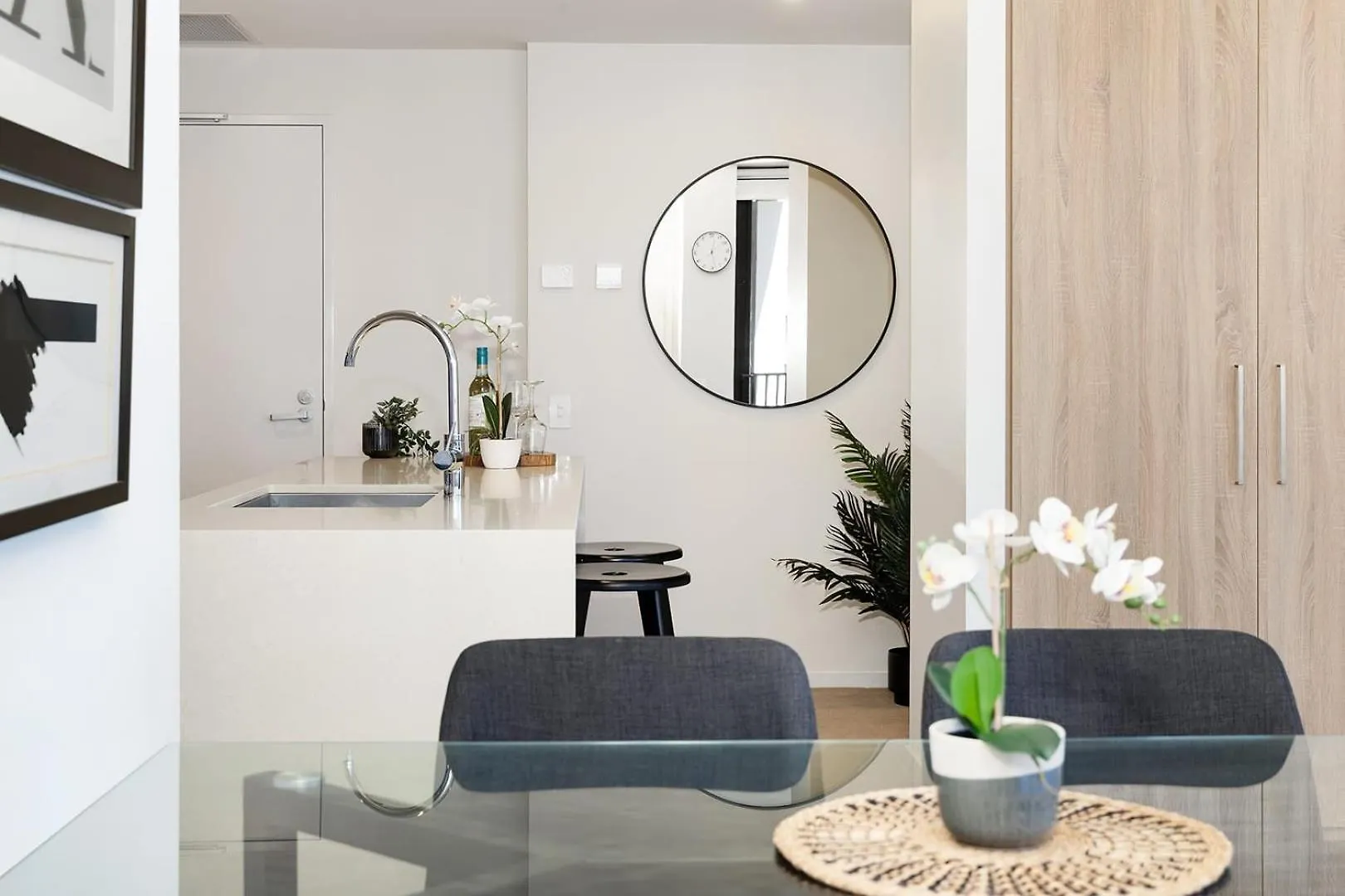 Rooftop Pool Stunning Apartment Queen Street Brisbane