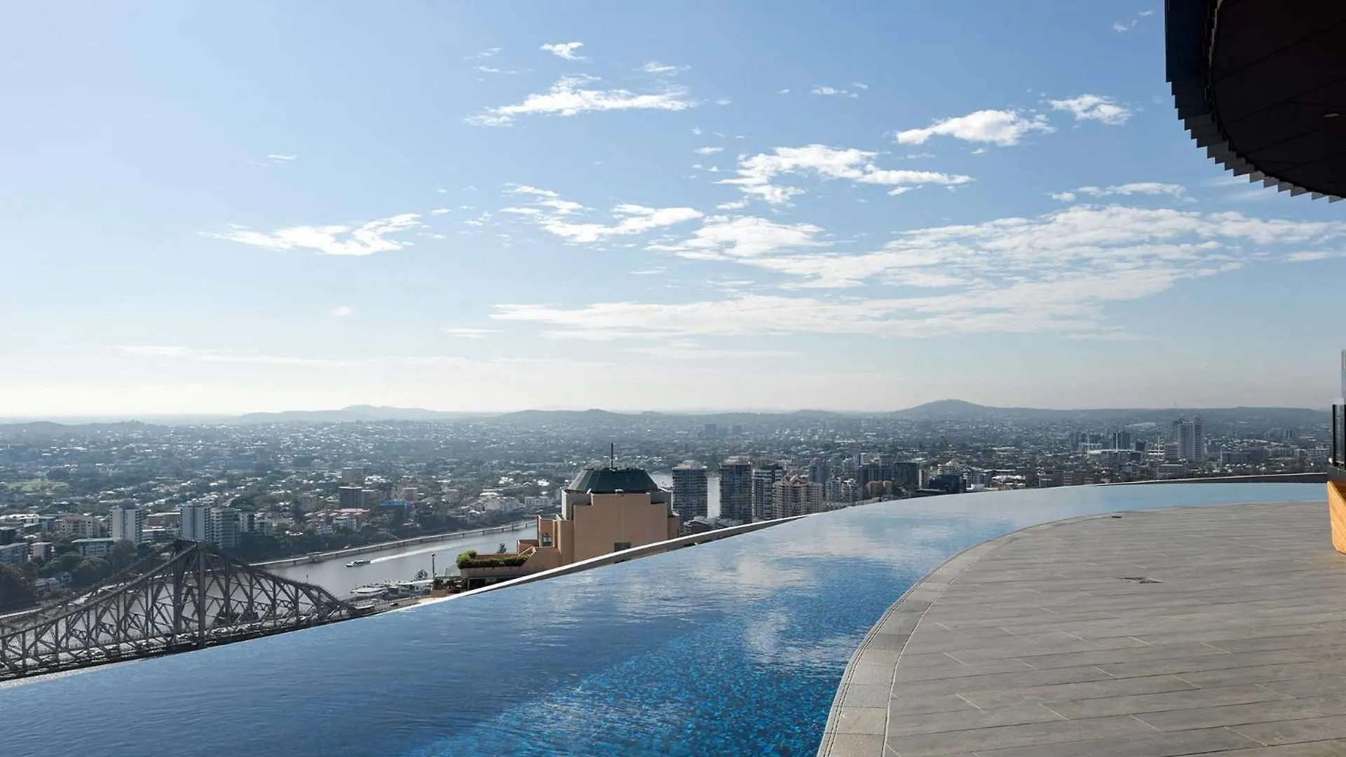 Rooftop Pool Stunning Apartment Queen Street Brisbane